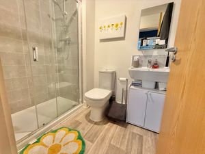 Photo 1- click for photo gallery